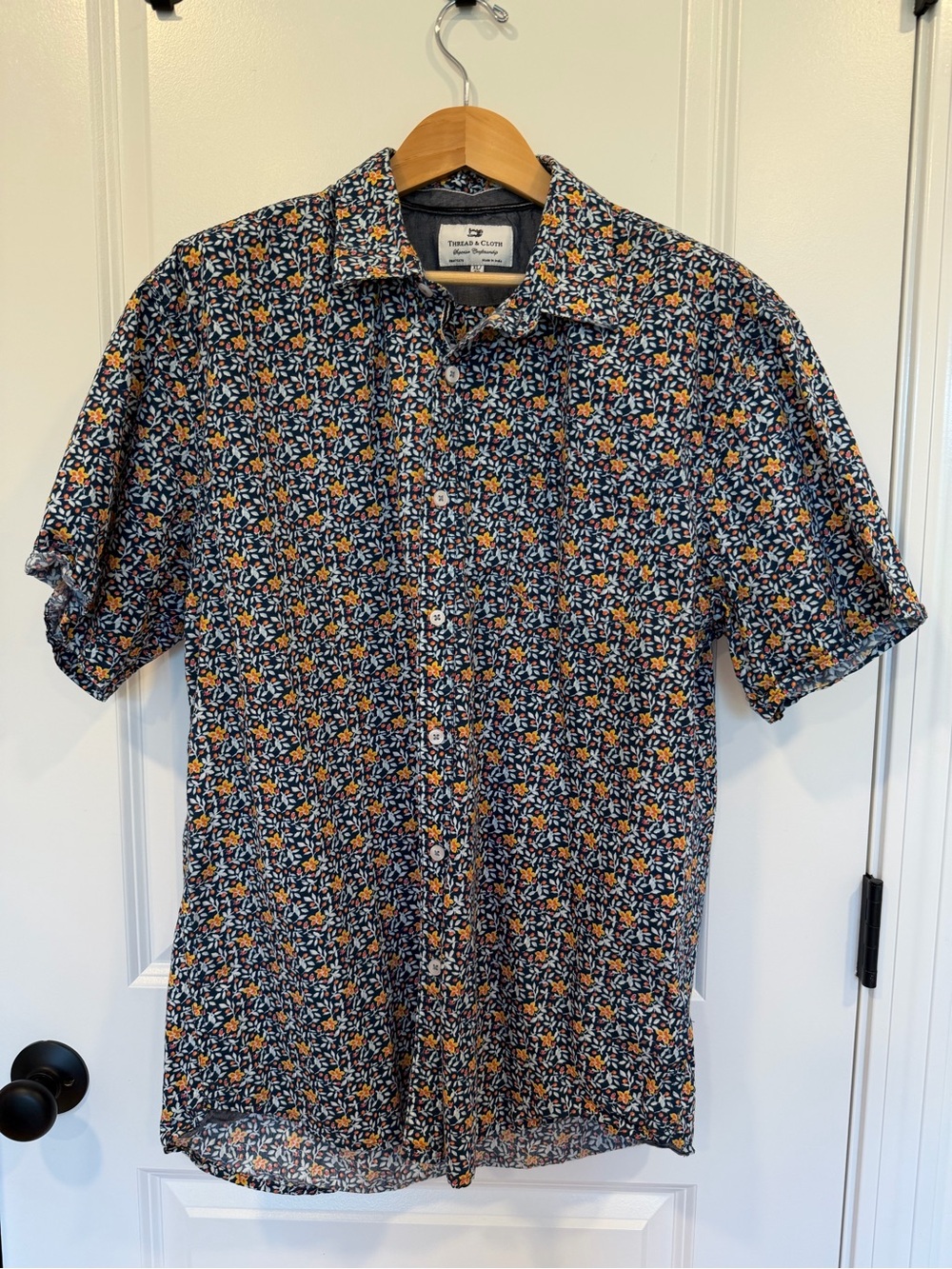 thread & cloth - Men’s Navy Floral Short Sleeve Button-Down Shirt